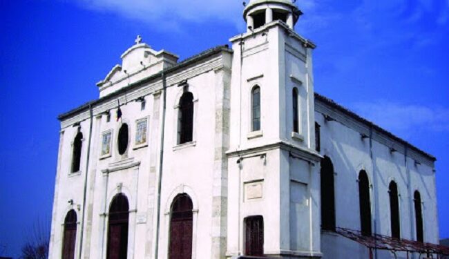 Comunitatea Elenă Elpis Constanța: Te-Deum pentru cinstirea martirilor căzuți în luptele de eliberare, la Biserica Greacă Metamorphosis