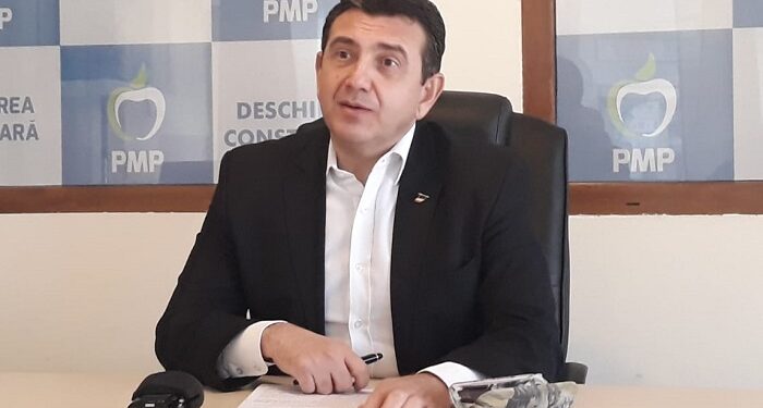Claudiu Palaz (PMP) către parlamentarii PNL-USR: Alegeți, Iepuri sau bărbați politici!
