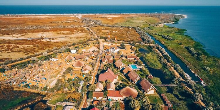 Campingul Green Dolphin din Delta Dunării a trecut în proprietatea Grupului Eurolines, condus de Dragoș Anastasiu