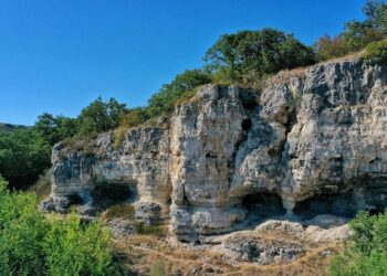 ”#Curățenia Pământului începe cu Noi”, acțiune de ecologizare a unei porțiuni din aria protejată de la Canaraua Fetii