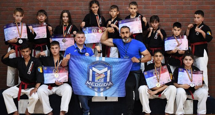 Salbă de medalii pentru CS Medgidia la kempo