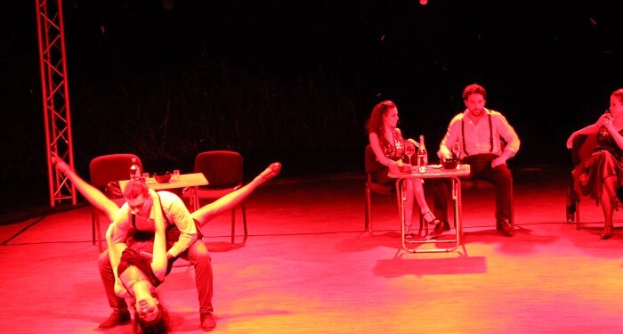 SERI DE TEATRU 2021: VIDEO Spectacolul de teatru-dans „Nocturn Tango” (fragment)