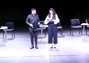 Seri de Teatru la Pontul Euxin: Universitatea de Arte din Târgu Mureș – „Întoarcerea de acasă”