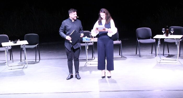 Seri de Teatru la Pontul Euxin: Universitatea de Arte din Târgu Mureș – „Întoarcerea de acasă”