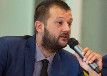 Bola (PNL): Deputatul este legat nu de partidul pe lista căruia a fost ales, ci de cetățenii care l-au mandatat
