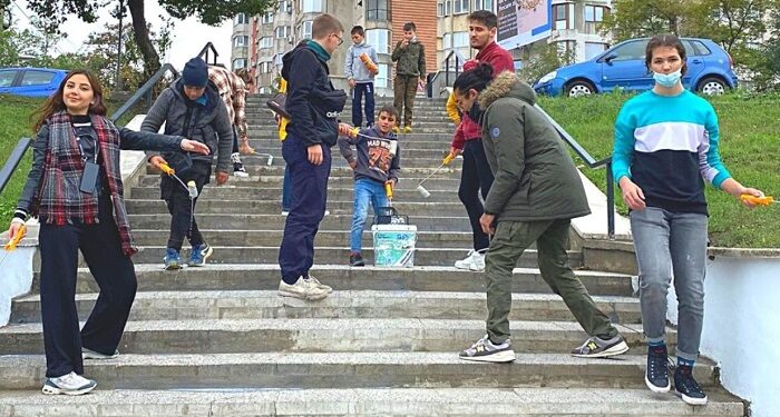 Constanța merită să prindă culoare: Education Art Flipping – Artă în aer liber