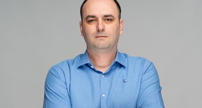 Caragheorghe (USR) către ”ciolan”: Adio, dar rămân cu tine…