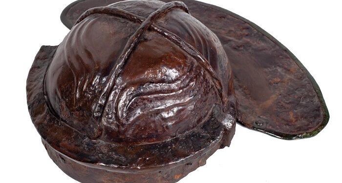 Poveștile Muzeelor: Coiful de legionar roman de la Berzovia