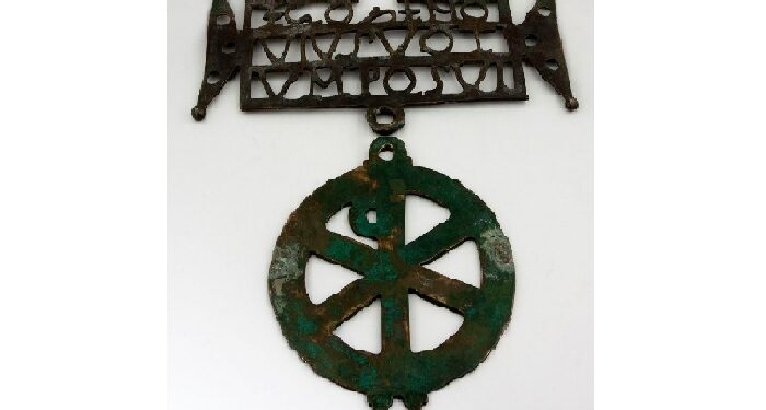 Donariumul creștin de la Biertan: EGO ZENO/ VIUS VOT/ UM POSUI