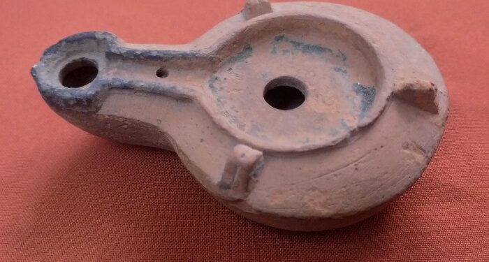 OPAIȚ din officina italică a lui Sextus (tip Firmalampen)