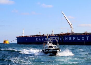 Rafinăria Petromidia nu este afectată de incidentul din portul Novorossiysk