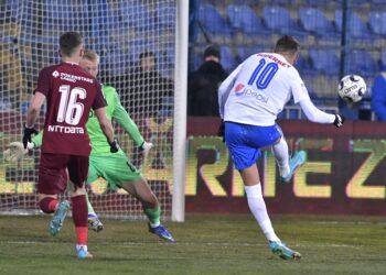 Farul pune stop CFR-ului!