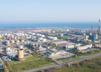 Revizia programată a rafinăriei Petromidia a ajuns la final