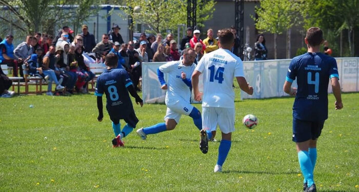 CTSport.ro: Război fratricid la Topraisar. Sport Prim Oltina și CS Peștera, lideri în liga a V-a