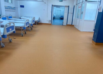 Asociația Dăruiește Aripi modernizează 2 secții din cadrul Spitalului Județean Constanța, cu sprijinul Rompetrol