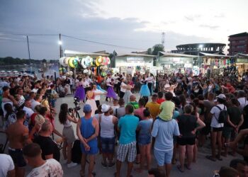 „Dance Crossing County” – un succes la care au participat și dansat mii de constănțeni și turiști