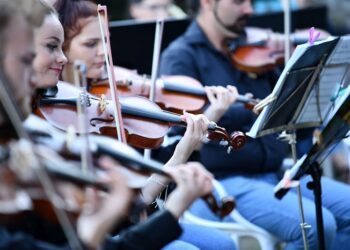 „Sunset Sea-mphony”, un eveniment devenit tradiție, se întoarce în Constanța!