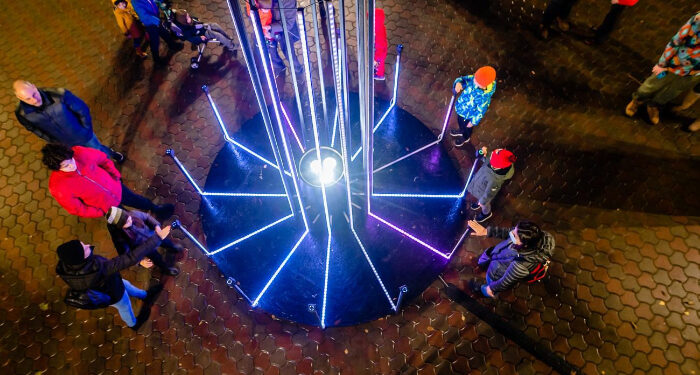 Stingem becul pentru madam Ursula, ”aprindem” LIGHTS ON pentru Constanța