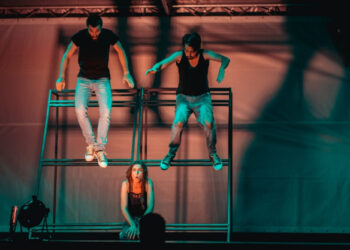 „Blue Theatre Revolution University Contest”: Universitatea de Vest Timișoara – TOT CE SE DĂ