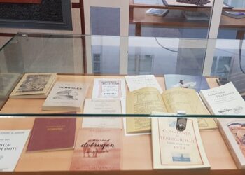 Vernisaj de cartea dobrogeană în holul Bibliotecii Județene „Panait Cerna” Tulcea