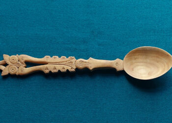 Muzeele Dobrogei: Lingura de Dragobete de la Muzeul de Artă Populară Constanța