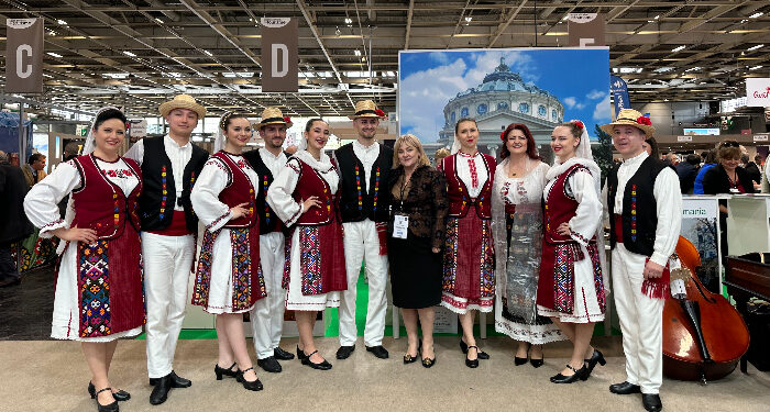 Ansamblul Folcloric Profesionist “Brâulețul”, un brand al Dobrogei, la Salonul Mondial de Turism de la Paris