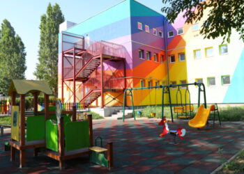Două creșe din Constanța, renovate ”brici”, s-ar putea redeschide în aprilie