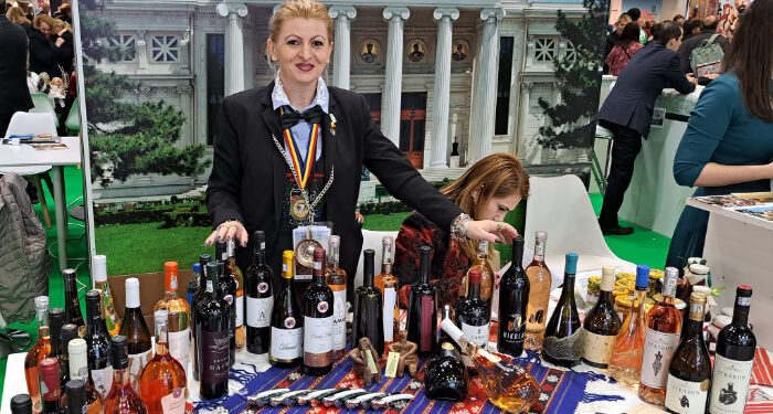 VIDEO Vinurile Dobrogei, la PARIS, încântă vizitatorii Salonului Mondial al Turismului