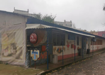 Constanța: S-a mai dărâmat o magherniță construită fără autorizație de construcție