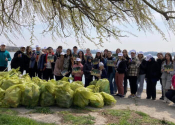 Acțiune de ecologizare în Parcul Tăbăcărie, Liga Studenților – Universitatea “Ovidius” cu sprijinul Polaris