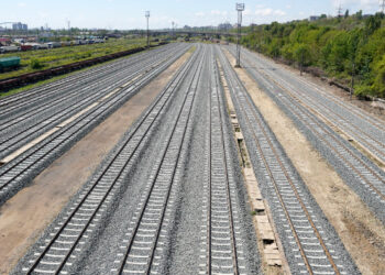 Încă 20 de kilometri de cale ferată din Portul Constanța au fost reabilitați și dați în exploatare