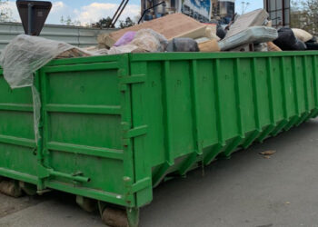 Benele POLARIS pentru colectarea deșeurilor voluminoase sunt amplasate în cartierul Poarta 6