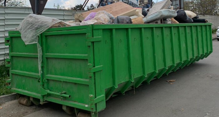 Benele POLARIS pentru colectarea deșeurilor voluminoase sunt amplasate în cartierul Poarta 6