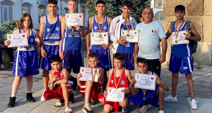 Micii boxeri de la CS Medgidia, 9 locuri pe podium la Cupa Mării Negre