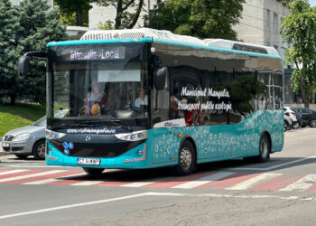 MANGALIA: Transport public GRATUIT pentru turiști, în stațiuni, cu autobuze electrice