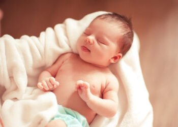 DGEP Constanța: Declararea naşterii se face în termen de 30 de zile pentru copilul născut viu