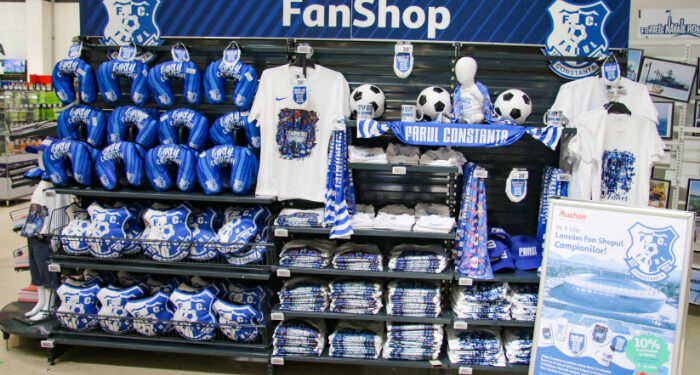 Fan shop-ul campioanei României, Farul Constanța, în hipermarketurile Auchan din Constanța