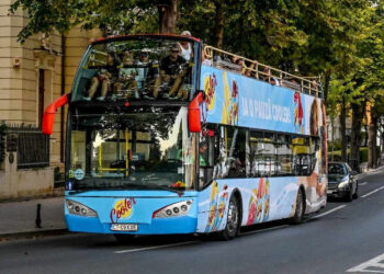 Autobuzele etajate CITY TOUR continuă să circule, cu frecvența de 30 de minute