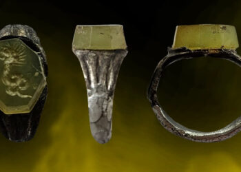 MINAC expune un Inel de argint cu Chnoubis, șarpele leontocefal egiptean, gravat în gema încastrată