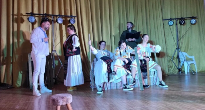Proiectul „Stagiune de teatru în localitățile județului” ajunge în comuna Corbu cu trei spectacole