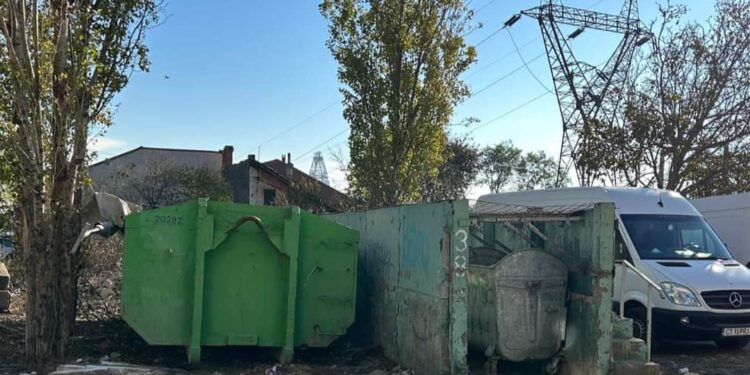 Polaris: Săptămâna aceasta, benele pentru colectarea deșeurilor voluminoase sunt amplasate în cartierul Far