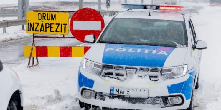 COD ROSU ÎN DOBROGEA: Toate drumurile județene sunt închise din cauza vizibilității scăzute!