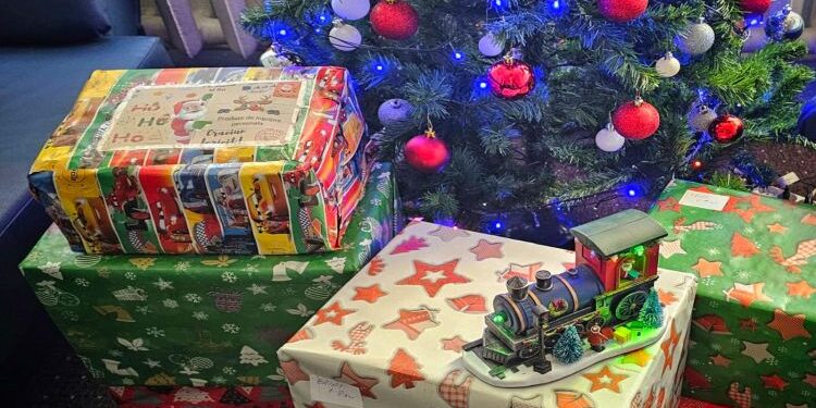Campanie caritabilă inițiată de SRCF Constanța: „De Crăciun, toți copiii merită să primească daruri”