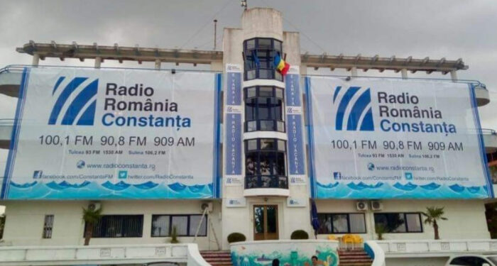 Jurnaliști și personal tehnic din Radio Constanța vor protesta în fața binecunoscutului sediu din Mamaia