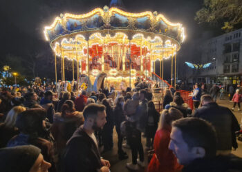 Târgul de Crăciun nu este Orășelul Copiilor și nici Festivalul Iernii, dar nici 4 euro pe o gogoașă nu merită, dă-o-m-p…