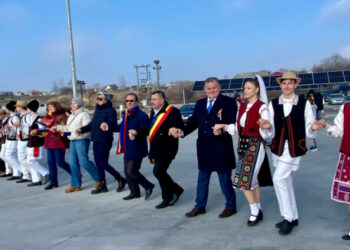 Horă mare în Portul din Jurilovca, de Ziua Unirii Principatelor Române