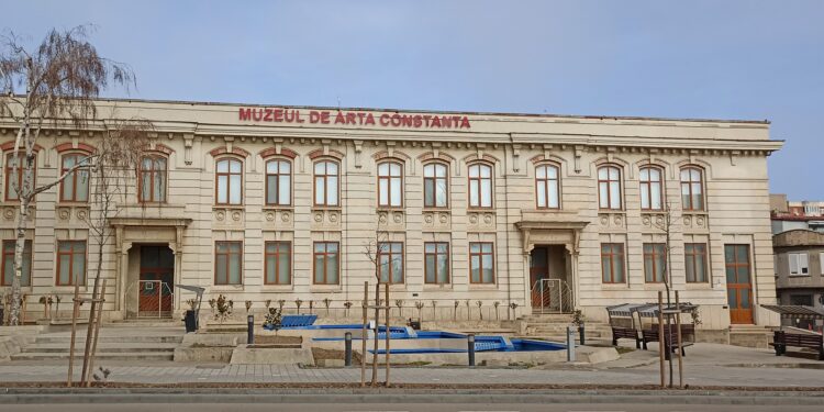 Expoziția itinerantă „Tot ce ai văzut se va împlini” de Andrei Gamarț ajunge la Constanța