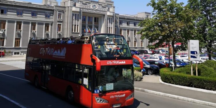 Vizitează Portul Constanța, cu autobuzele City Tour!