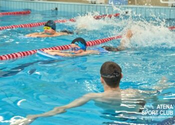 Au început înscrierile la prima ediție a concursului CUPA VERII LA ÎNOT!