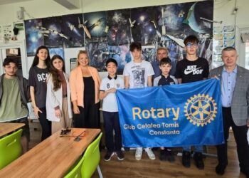 Clubul Rotary „Cetatea Tomis” sprijină Clubul de robotică al Liceului „Carmen Sylva” din Eforie Sud